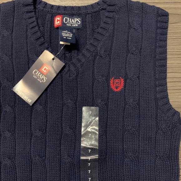 🌥BNWT chaps sweater vest - Picture 2 of 3